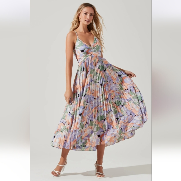 Astr The Label Blythe Floral Maxi Dress - Picture 3 of 8